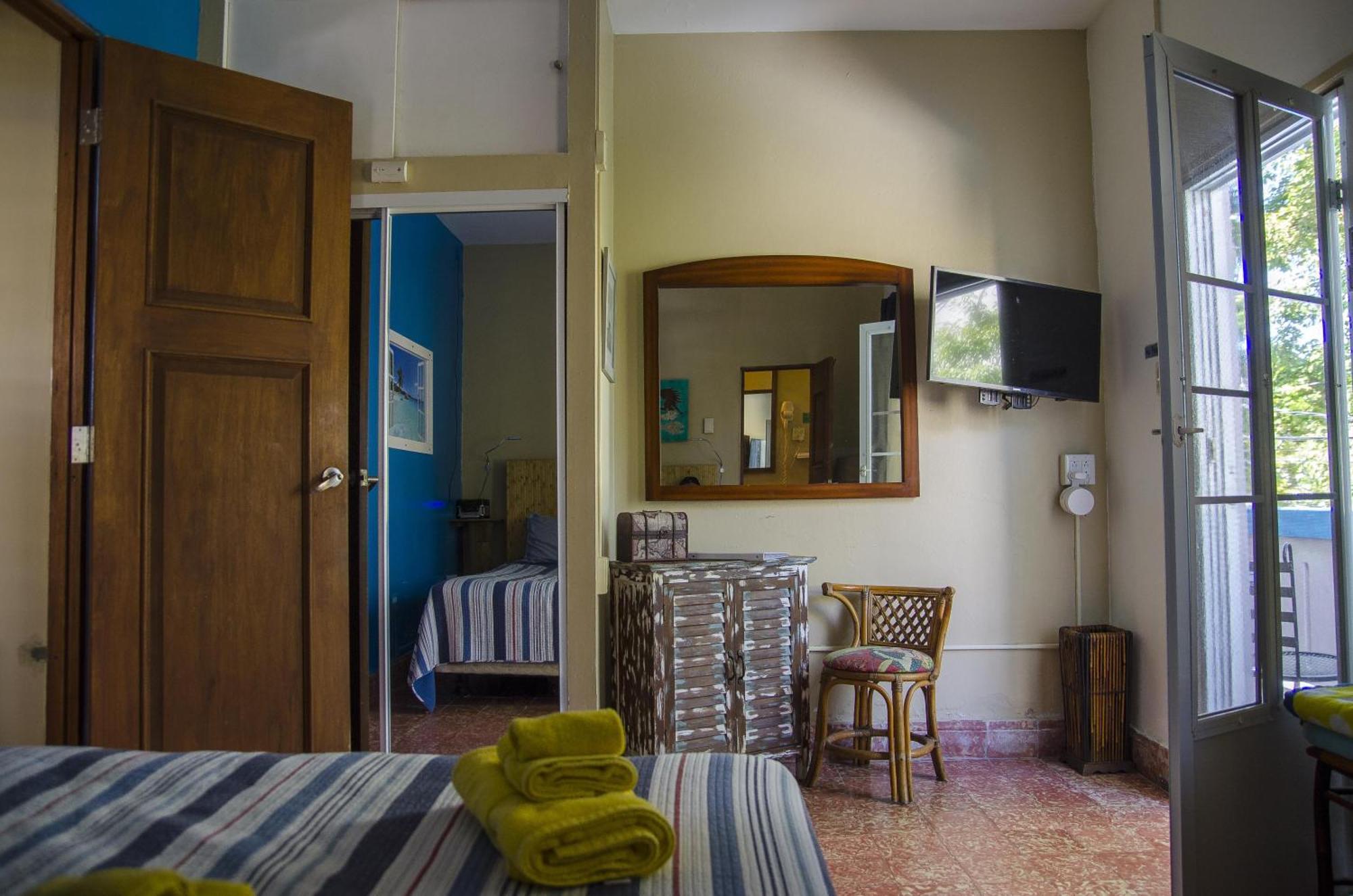 Lower Price, More Style, Discount Studio In San Juan,Pr, Beach, Free Bikes (Adults Only) *