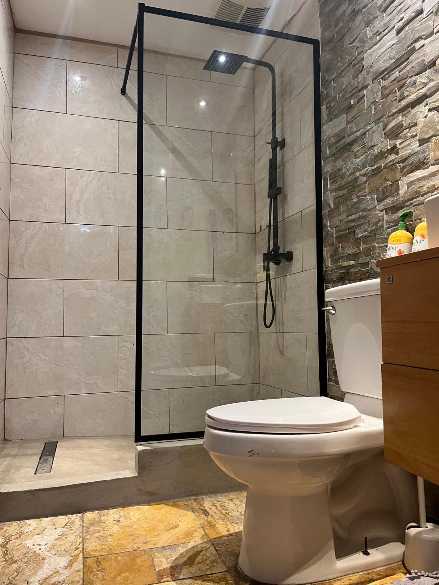Lower Price, More Style, Discount Studio In San Juan,Pr, Beach, Free Bikes (Adults Only) Apartment San Juan