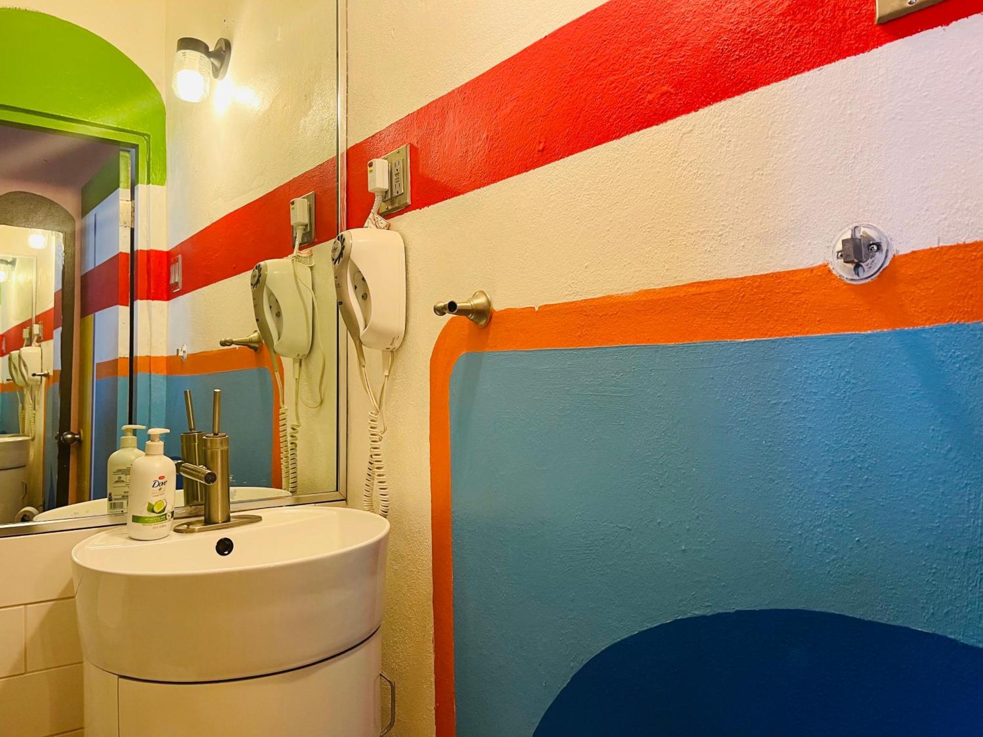 Lower Price, More Style, Discount Studio In San Juan,Pr, Beach, Free Bikes (Adults Only) San Juan