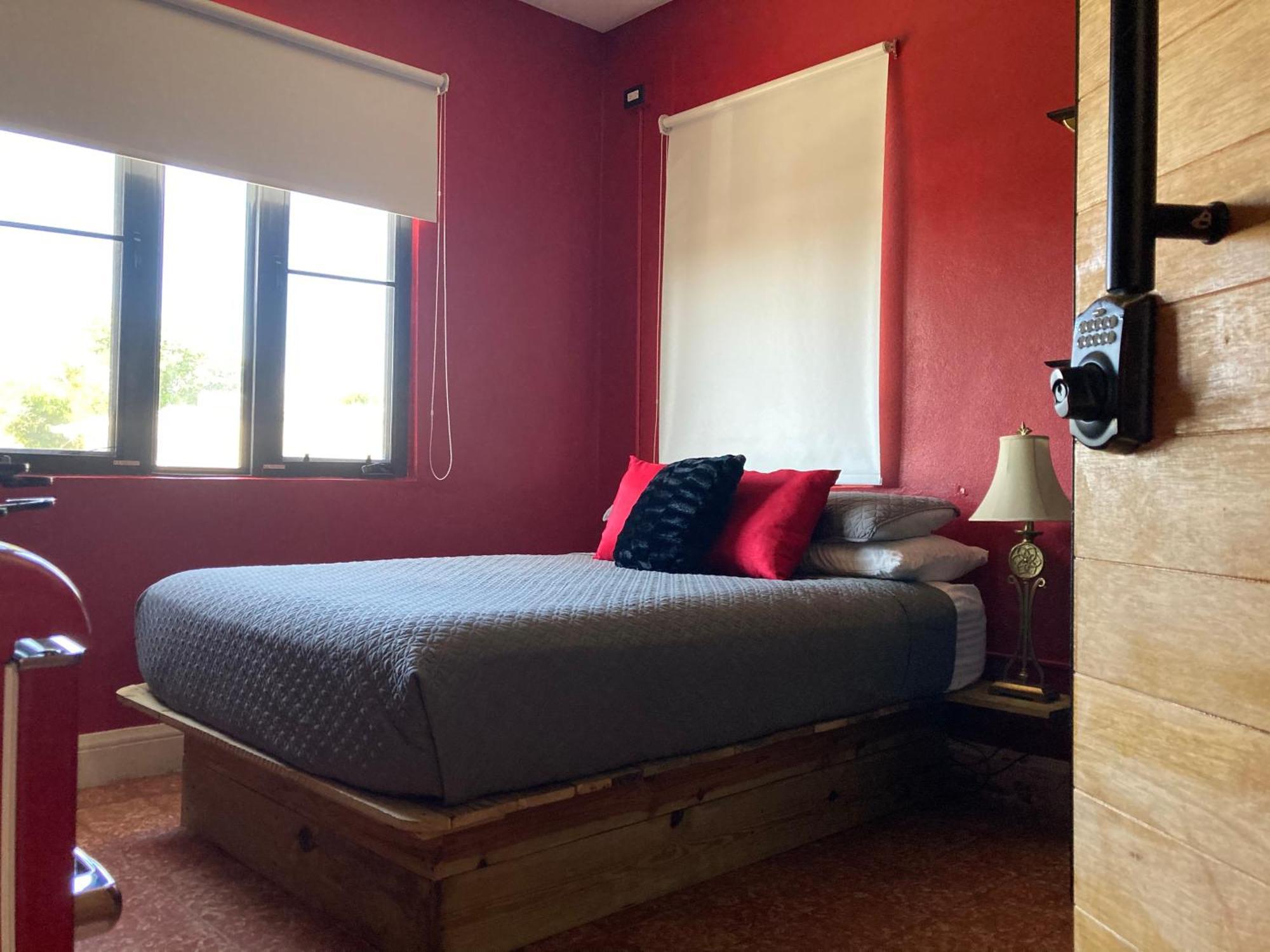 Lower Price, More Style, Discount Studio In San Juan,Pr, Beach, Free Bikes (Adults Only) San Juan