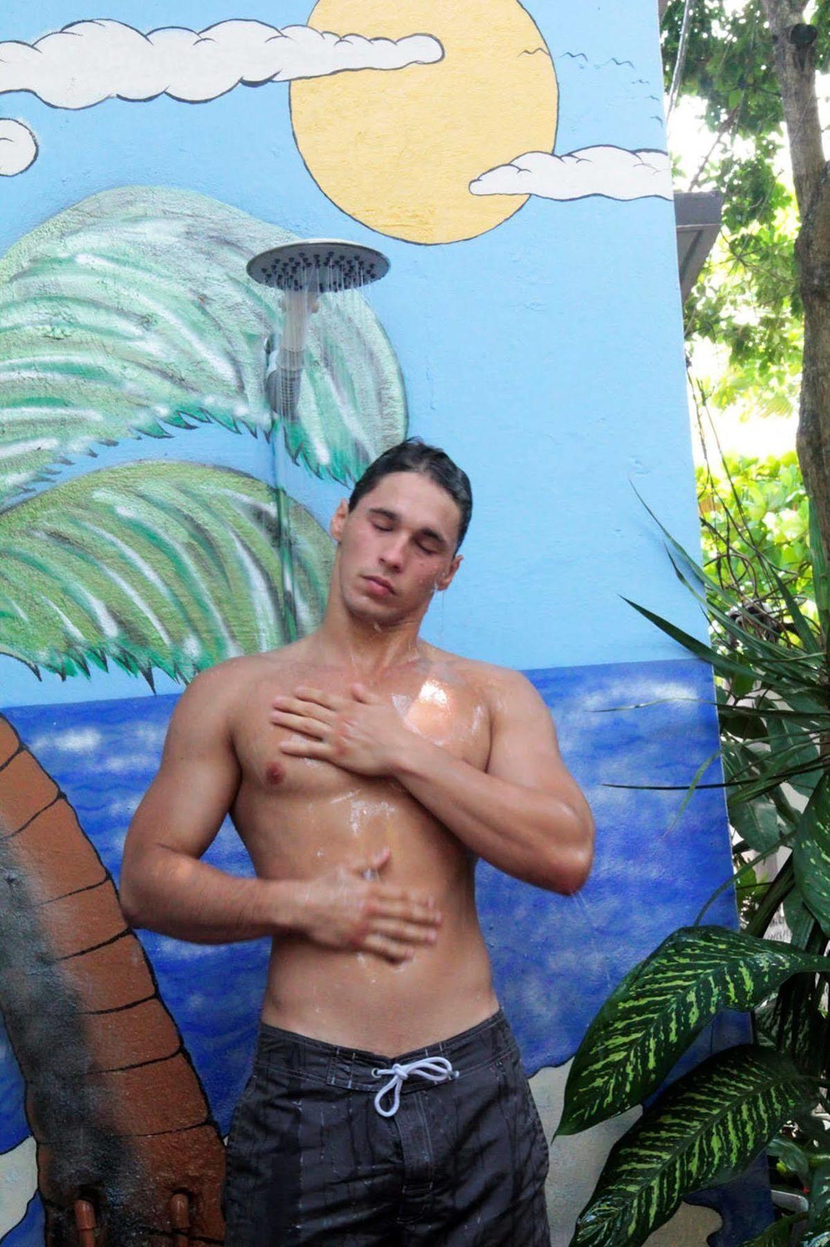 Lower Price, More Style, Discount Studio In San Juan,Pr, Beach, Free Bikes (Adults Only) Apartment *