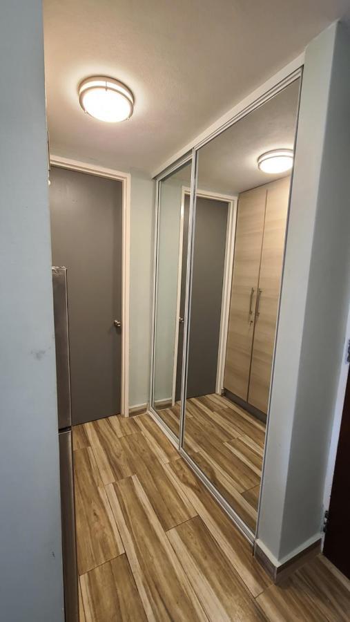 Apartment Beachfront Serenity: Remodeled With Views *