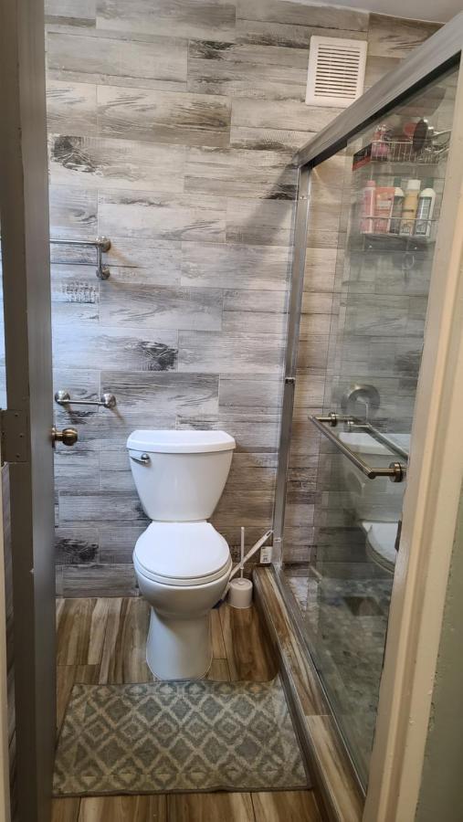 Beachfront Serenity: Remodeled With Views Apartment *
