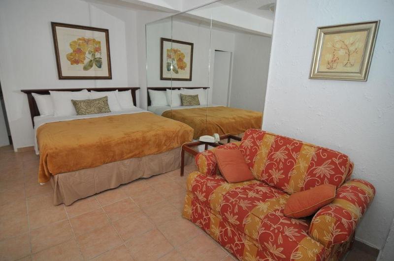 Hotel Tres Palmas 3*