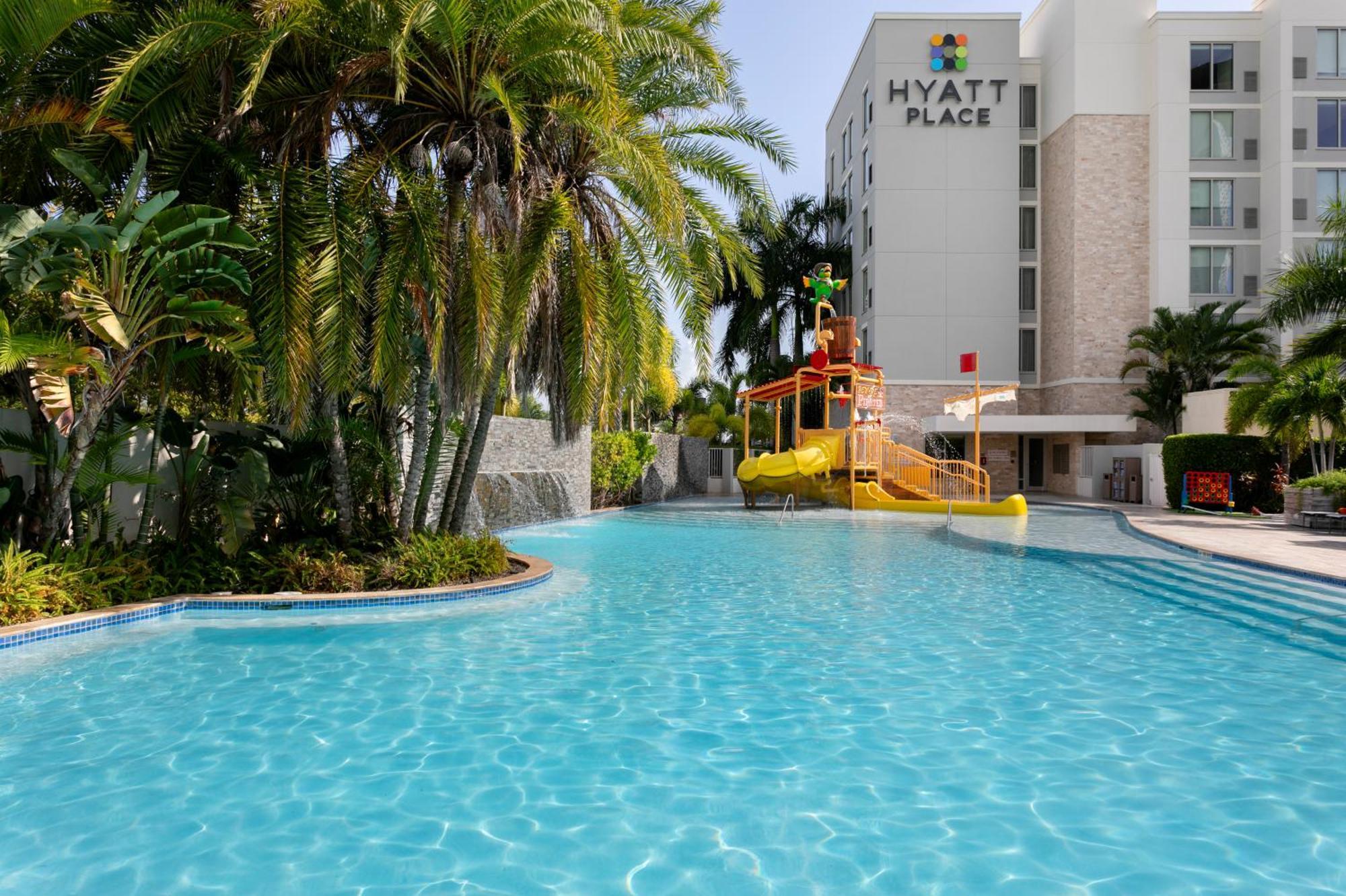 Hyatt Place Hotel 3*