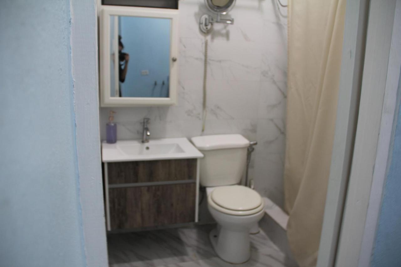 Aponte-walking Distance To Ocean Park Beach, Restaurants, Bars, Trendy Calle Loiza Bahay bakasyunan San Juan